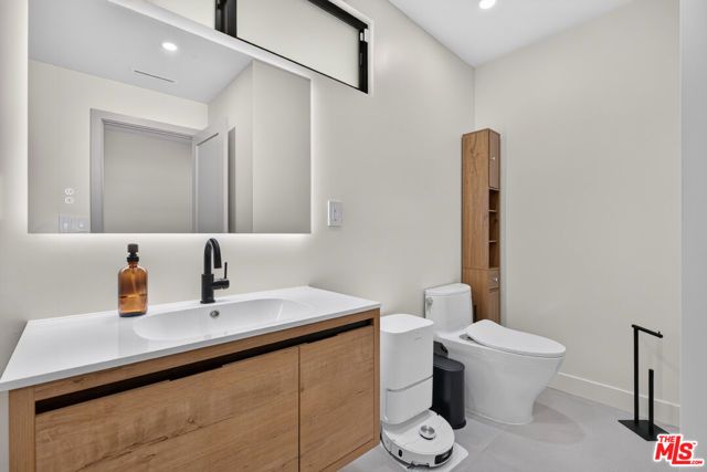 3243 Kirkham Drive, Glendale, CA 91206