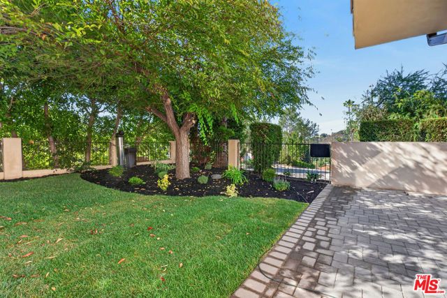 3243 Kirkham Drive, Glendale, CA 91206