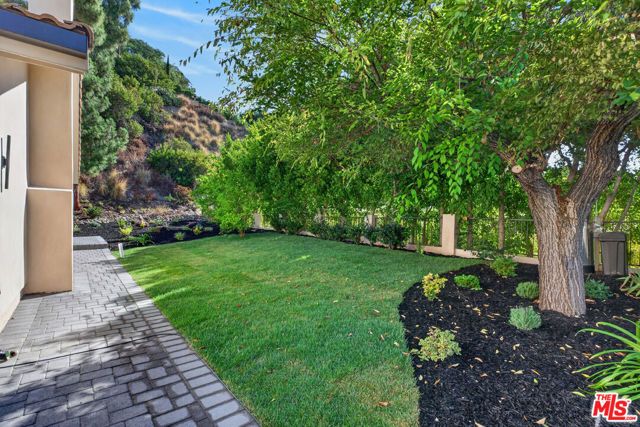 3243 Kirkham Drive, Glendale, CA 91206