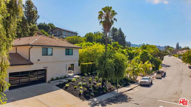 3243 Kirkham Drive, Glendale, CA 91206