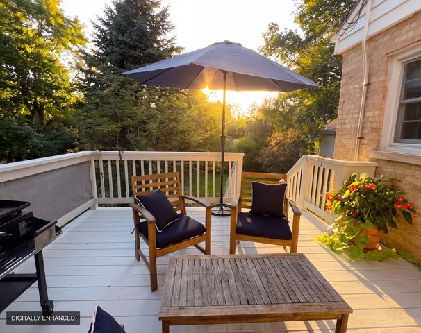 508 Division Street, Barrington, IL 60010