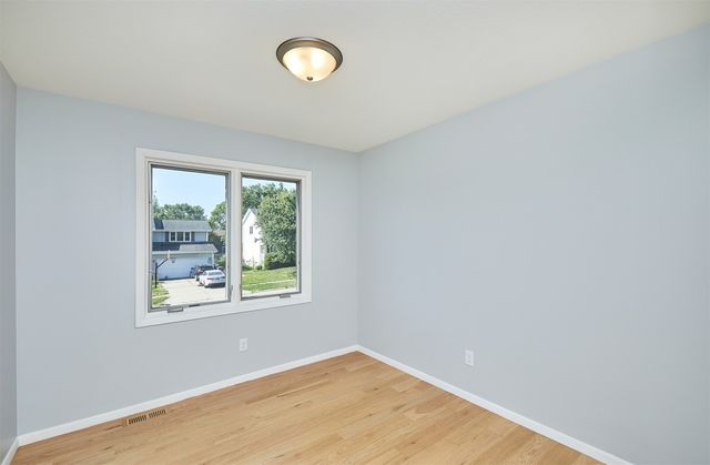 4707 Twana Drive, Des Moines, IA 50310