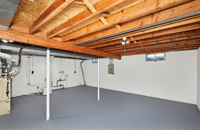 4707 Twana Drive, Des Moines, IA 50310