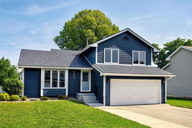 4707 Twana Drive, Des Moines, IA 50310