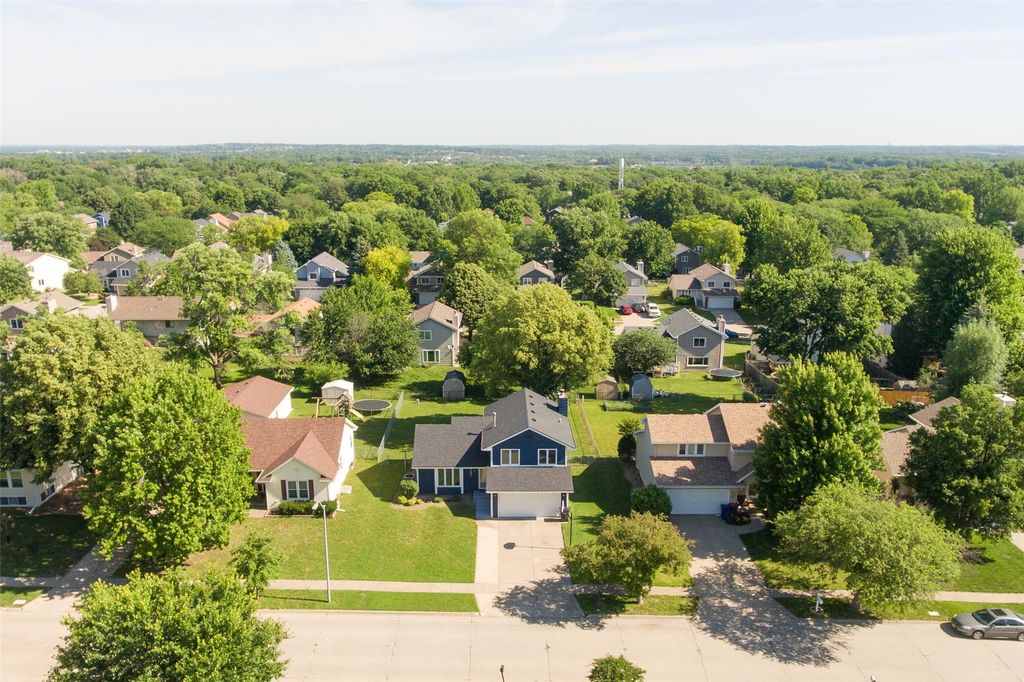 4707 Twana Drive, Des Moines, IA 50310