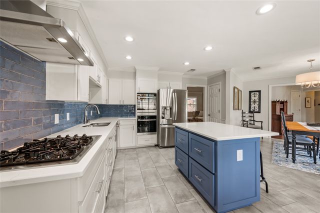 2812 Country Club Road, Pantego, TX 76013