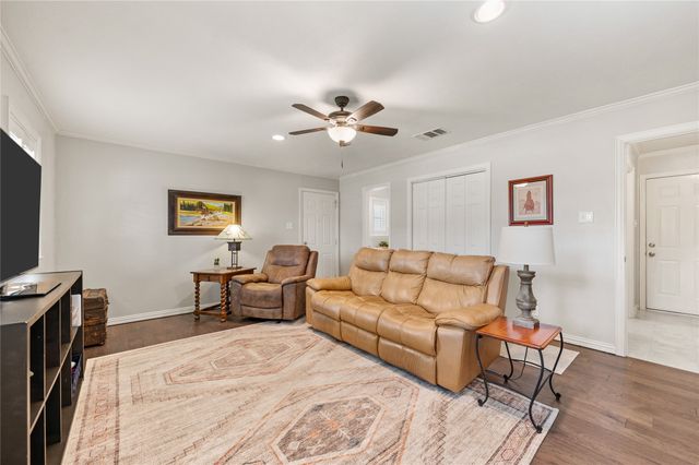 2812 Country Club Road, Pantego, TX 76013