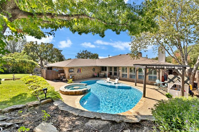 432 Moran Drive, Highland Village, TX 75077