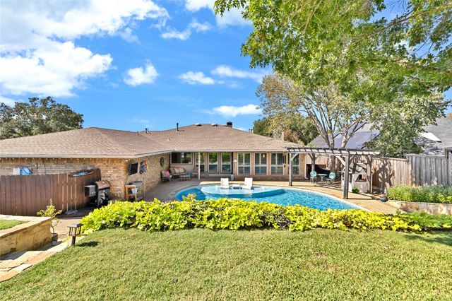 432 Moran Drive, Highland Village, TX 75077