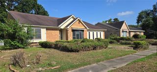 614 Canyon Springs Drive, La Porte, TX 77571