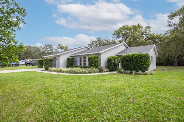 3211 S Rose Avenue, Inverness, FL 34450