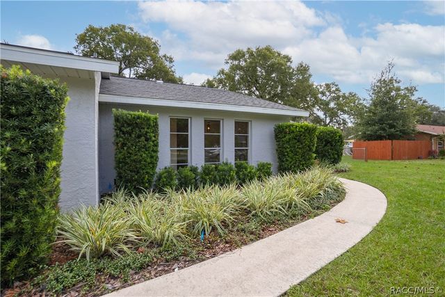 3211 S Rose Avenue, Inverness, FL 34450