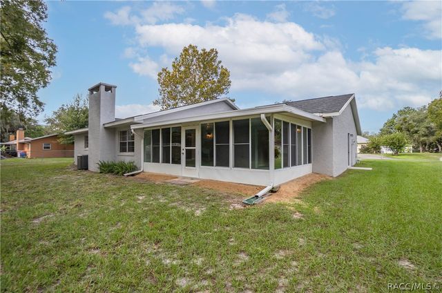 3211 S Rose Avenue, Inverness, FL 34450