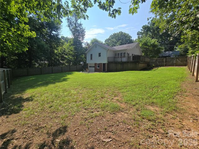 1466 White Oak Avenue, Albemarle, NC 28001