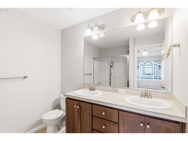 7953 Ne HEISER St, Hillsboro, OR 97006