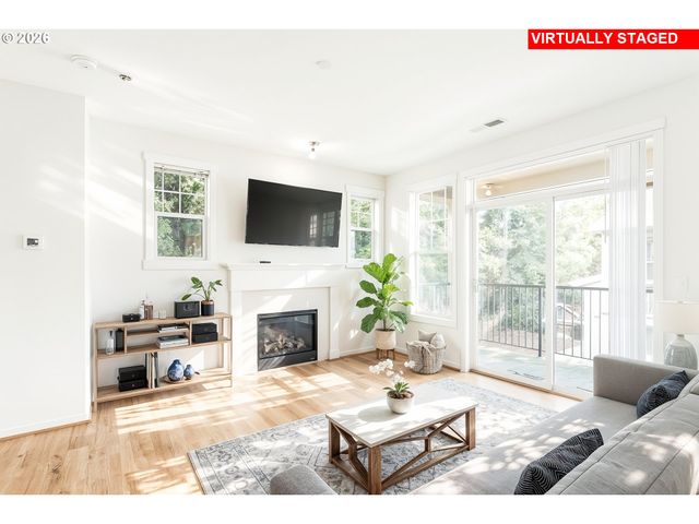 7953 Ne HEISER St, Hillsboro, OR 97006