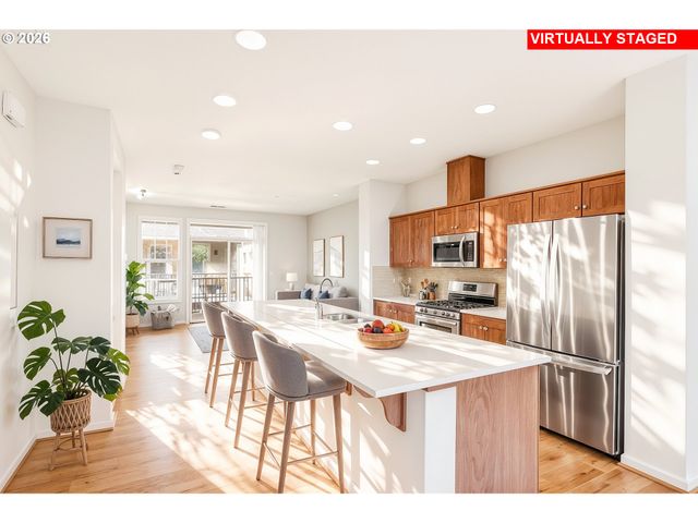 7953 Ne HEISER St, Hillsboro, OR 97006