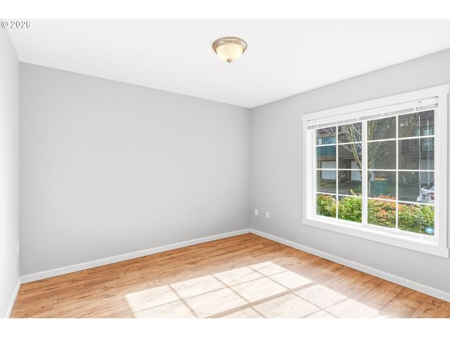 7953 Ne HEISER St, Hillsboro, OR 97006