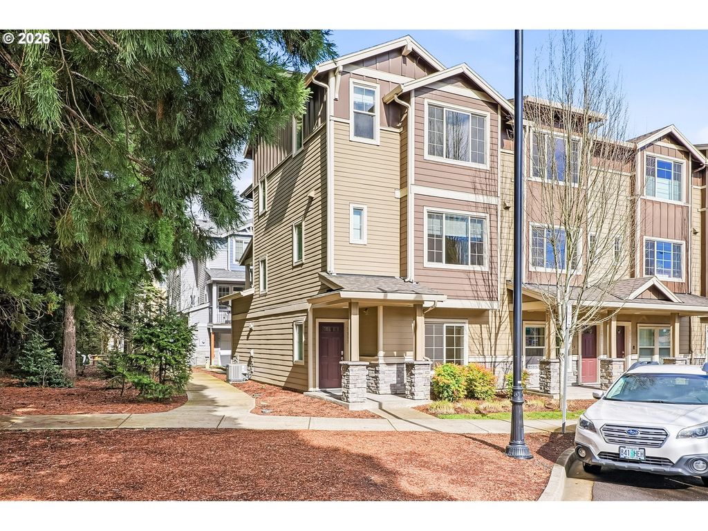 7953 Ne HEISER St, Hillsboro, OR 97006