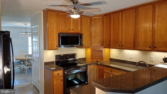 305 CATAMARAN CT, Bumpass, VA 23024