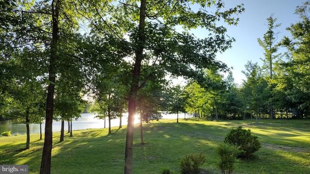 305 CATAMARAN CT, Bumpass, VA 23024