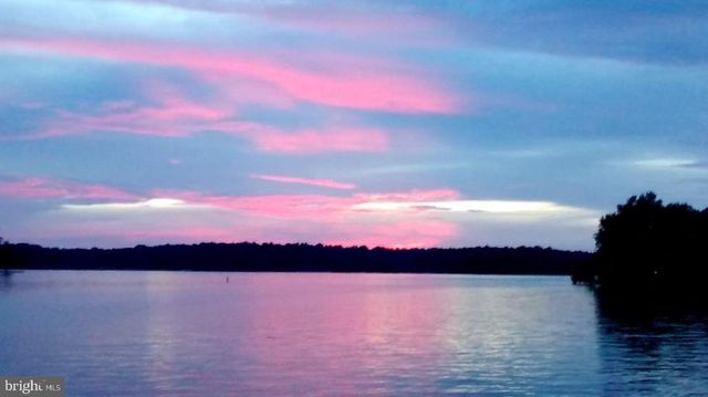 305 CATAMARAN CT, Bumpass, VA 23024