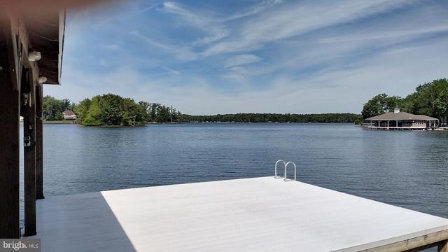 305 CATAMARAN CT, Bumpass, VA 23024