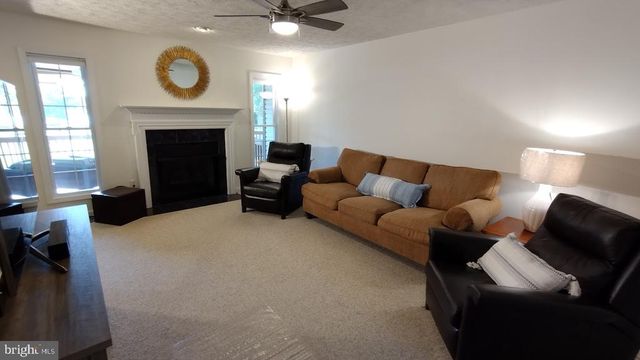 305 CATAMARAN CT, Bumpass, VA 23024
