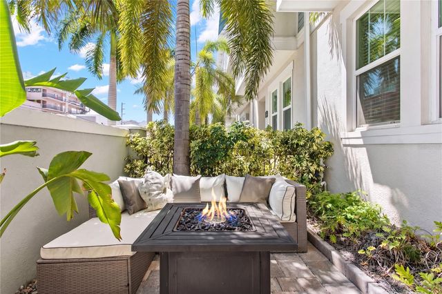 268 8TH STREET N, St Petersburg, FL 33701