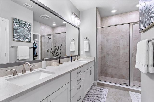 268 8TH STREET N, St Petersburg, FL 33701