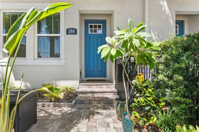 268 8TH STREET N, St Petersburg, FL 33701