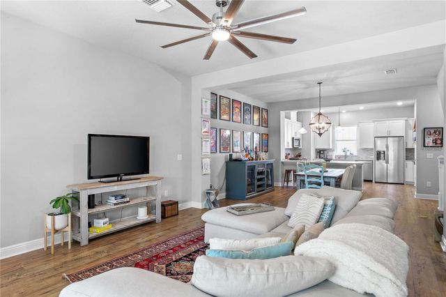 268 8TH STREET N, St Petersburg, FL 33701