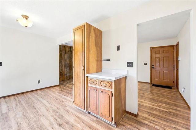 128 SW 18TH Street, Oak Grove, MO 64075
