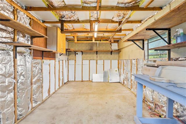 128 SW 18TH Street, Oak Grove, MO 64075