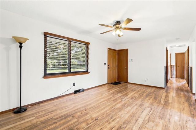 128 SW 18TH Street, Oak Grove, MO 64075