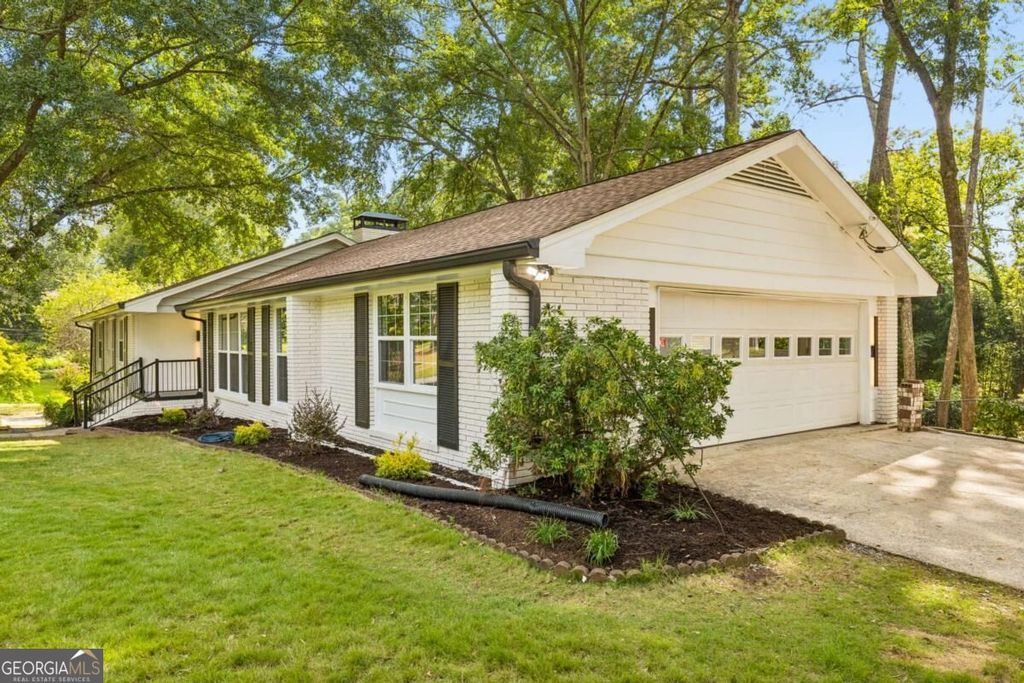 1896 Fisher Trail NE, Atlanta, GA 30345 — photo 2