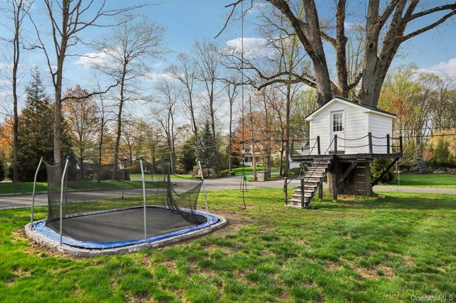 7 Marycrest Road, West Nyack, NY 10994