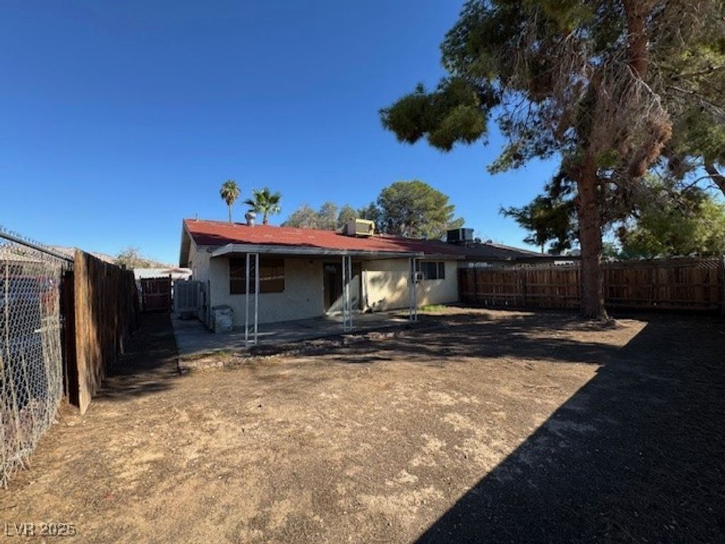 Image 10 of property listing at 30 Traci Street, Las Vegas, NV 89110