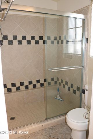 9690 N Donegal Place, Tucson, AZ 85742