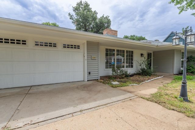 535 Beechwood Rd, Salina, KS 67401