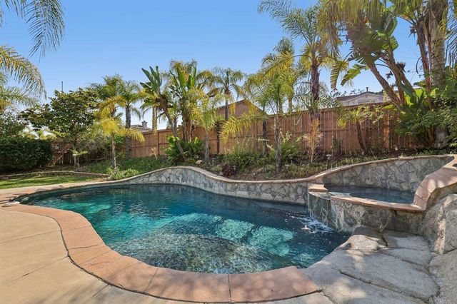 377 Natalie Way, Fallbrook, CA 92028