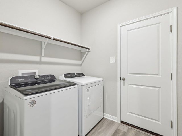 121 Holmby DR, Hutto, TX 78634