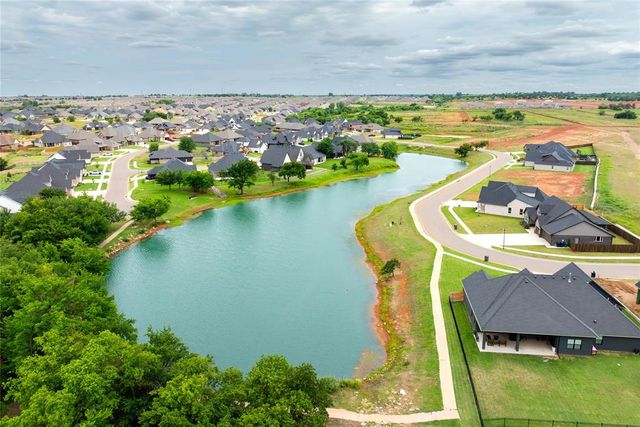 11729 NW 105th Street, Yukon, OK 73099