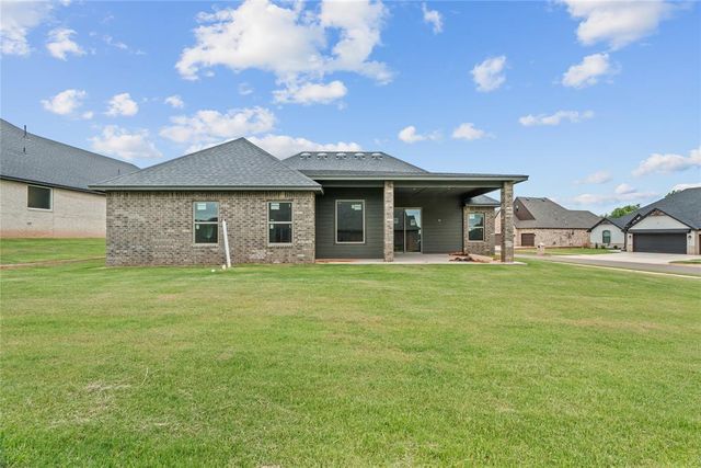 11729 NW 105th Street, Yukon, OK 73099