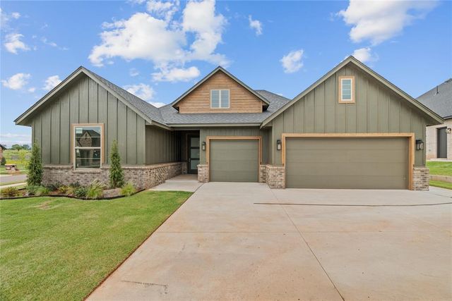 11729 NW 105th Street, Yukon, OK 73099
