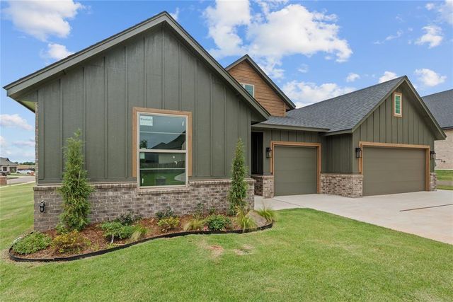 11729 NW 105th Street, Yukon, OK 73099