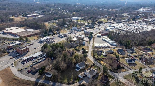 636 Main Street E, Valdese, NC 28690