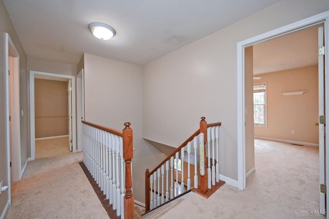 935 Paxton Lake Cove, Miami Twp, OH 45140