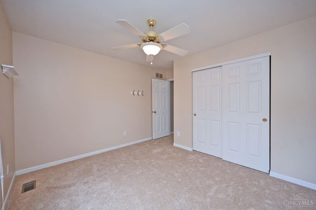 935 Paxton Lake Cove, Miami Twp, OH 45140