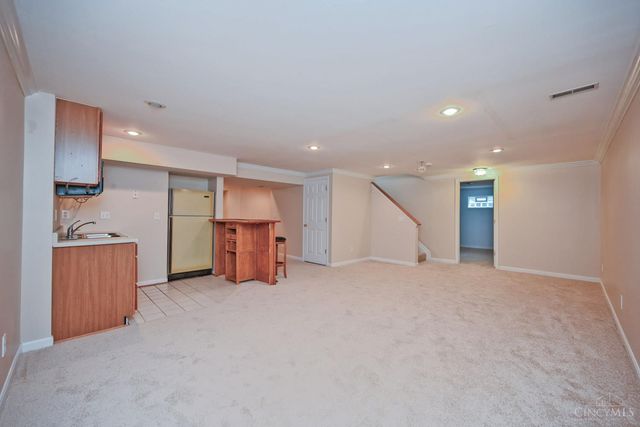 935 Paxton Lake Cove, Miami Twp, OH 45140